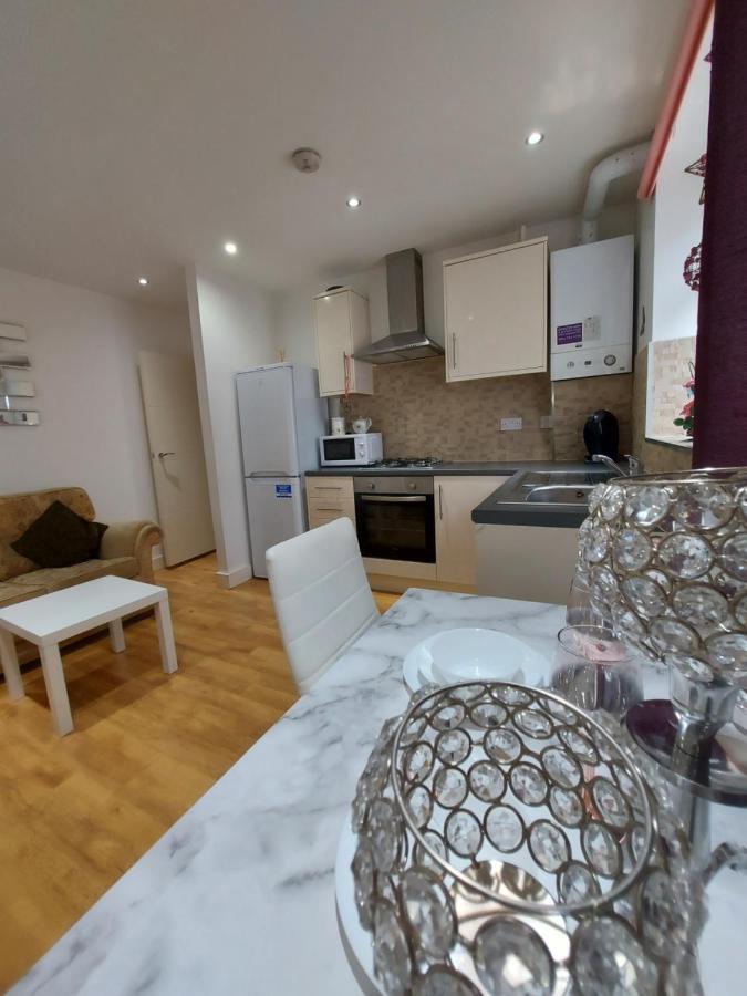 Lux Apartment In Gatwick 克劳利 外观 照片