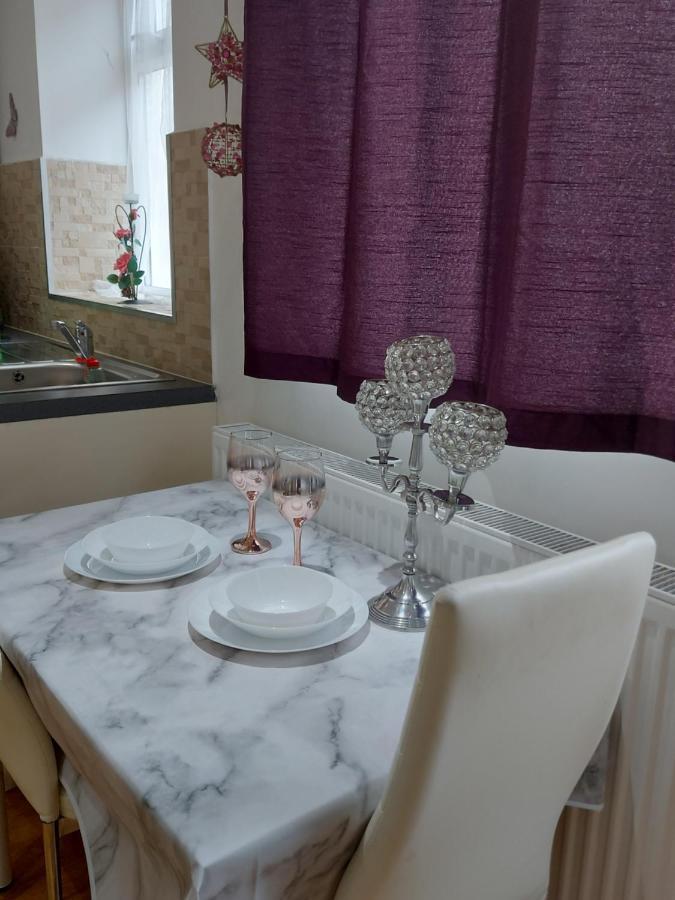 Lux Apartment In Gatwick 克劳利 外观 照片