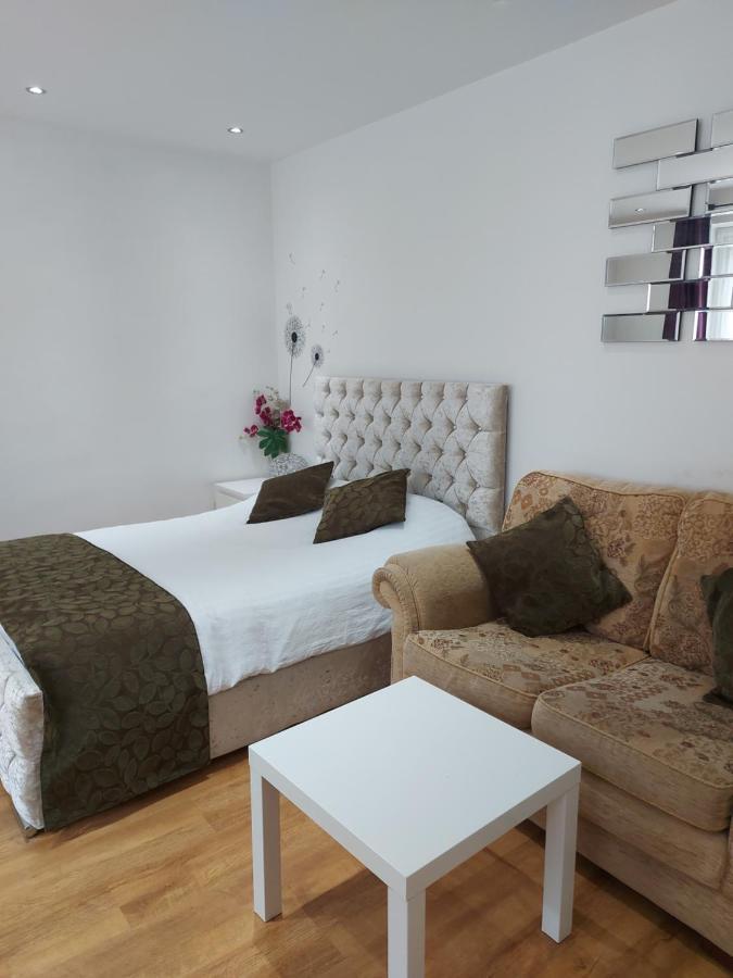 Lux Apartment In Gatwick 克劳利 外观 照片