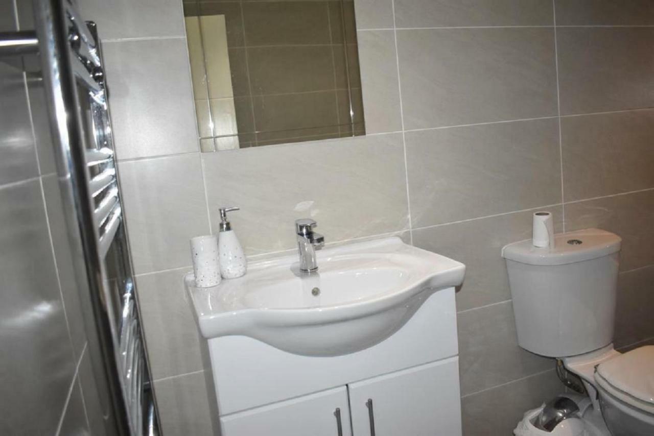 Lux Apartment In Gatwick 克劳利 外观 照片